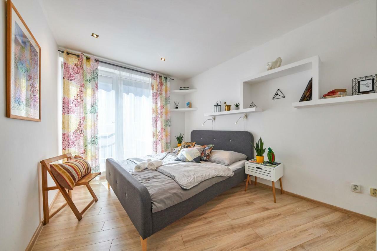Pineapple Apartment Bratislava Eksteriør bilde